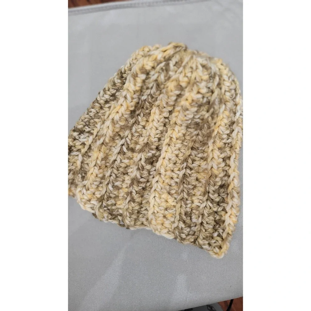 Women's Chunky Knit Beanie One Size Beige Hat Winter Boho‎ Crochet Ponytail Hat